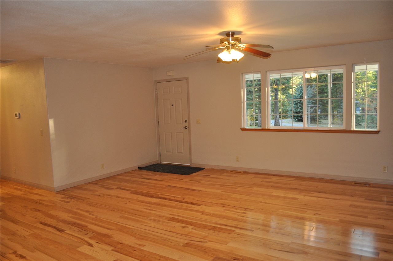 2266 Green Road Newport, WA 99156 - Photo 2 of 20