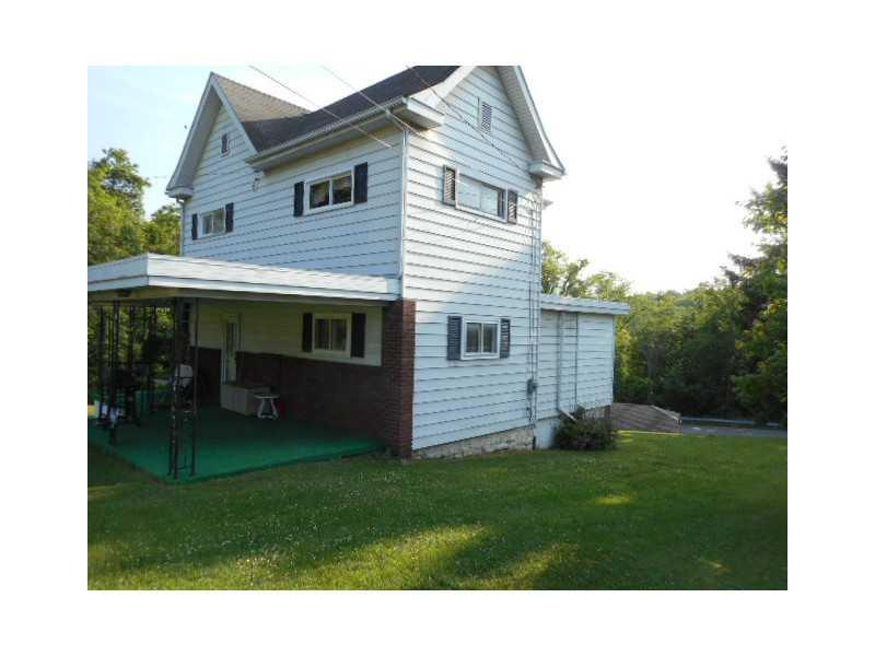 444 Royal Road Chestnut Ridge, PA 15422 - Photo 2 of 25 Exterior Front.