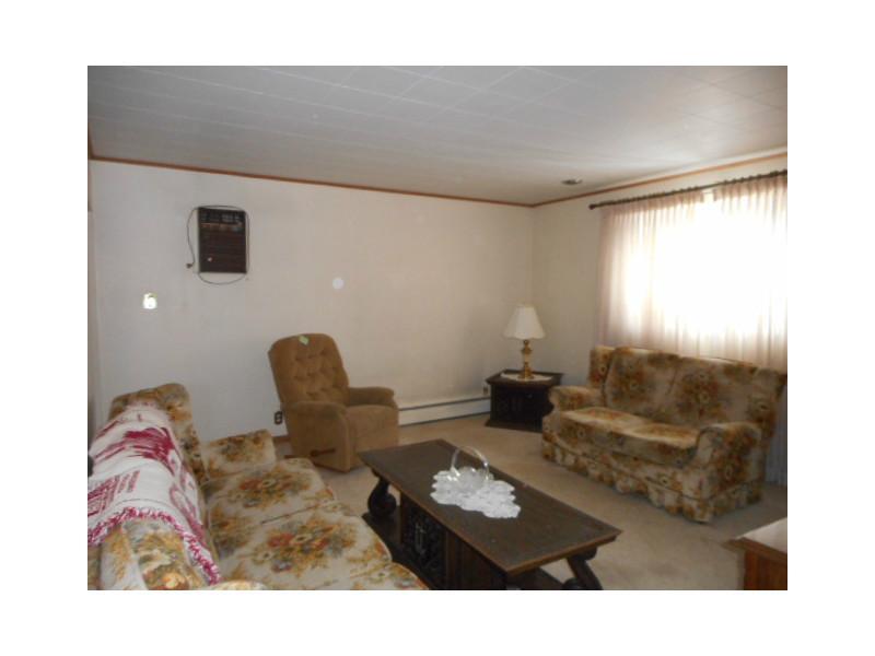 444 Royal Road Chestnut Ridge, PA 15422 - Photo 17 of 25 Dining Room.