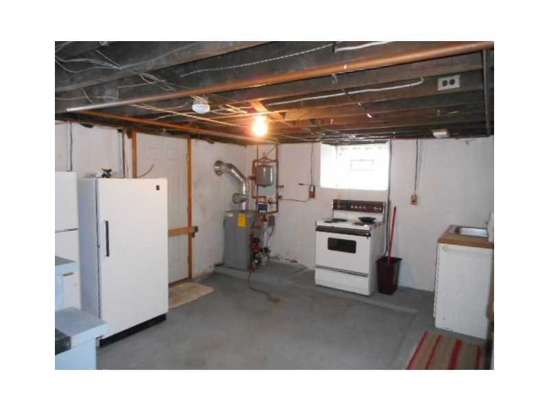 444 Royal Road Chestnut Ridge, PA 15422 - Photo 24 of 25 Basement/Game Room.