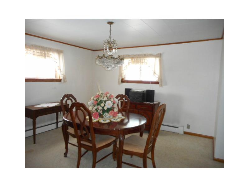 444 Royal Road Chestnut Ridge, PA 15422 - Photo 9 of 25 Dining Room.