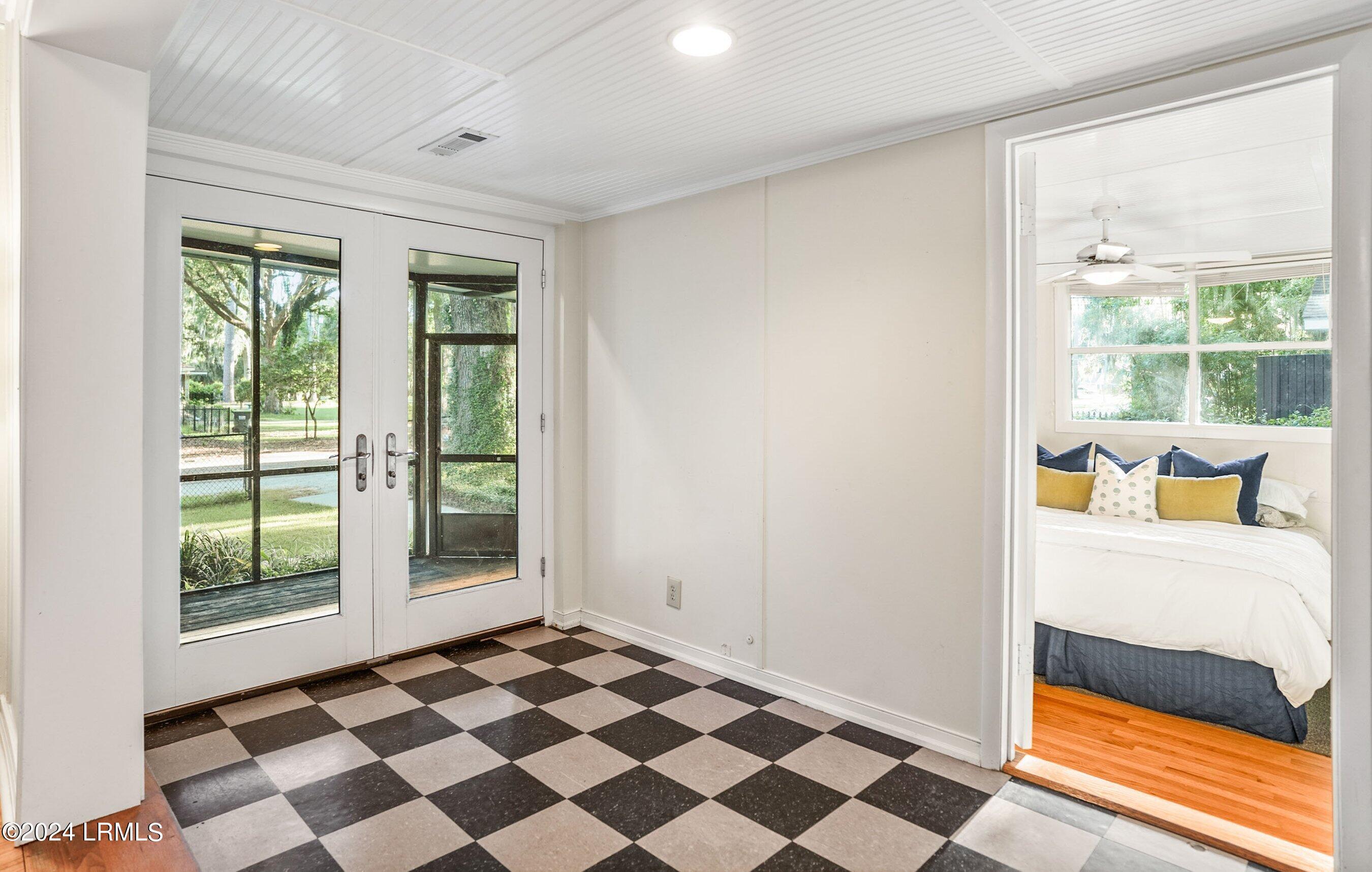 2800 Mossy Oaks Road Beaufort, SC 29902 - Photo 19 of 48 DSC02341-15-1.jpg-SMALL