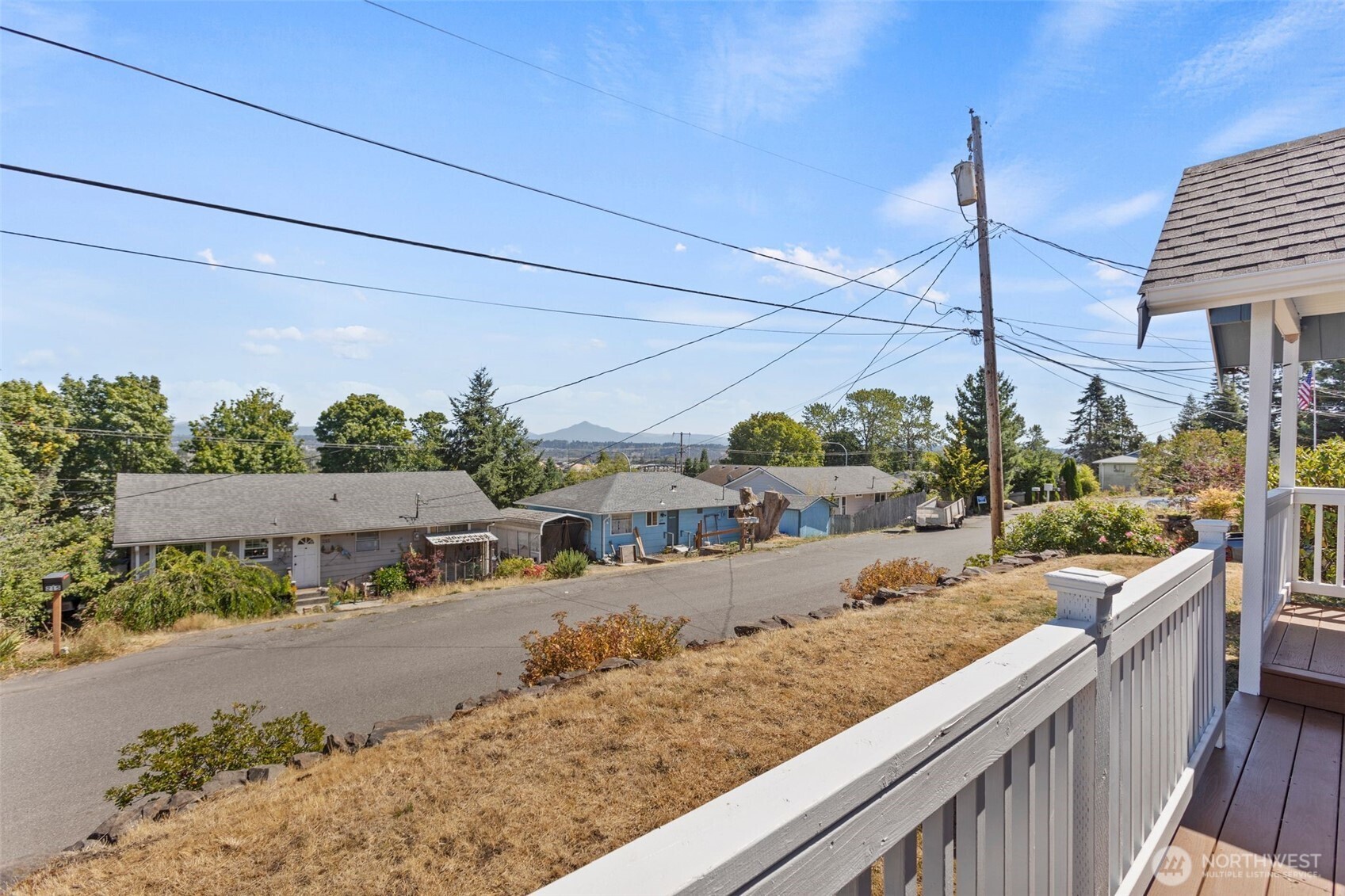 216 Bridgeway Everett, WA 98201 - Photo 32 of 40 a view of a street with a small yard
