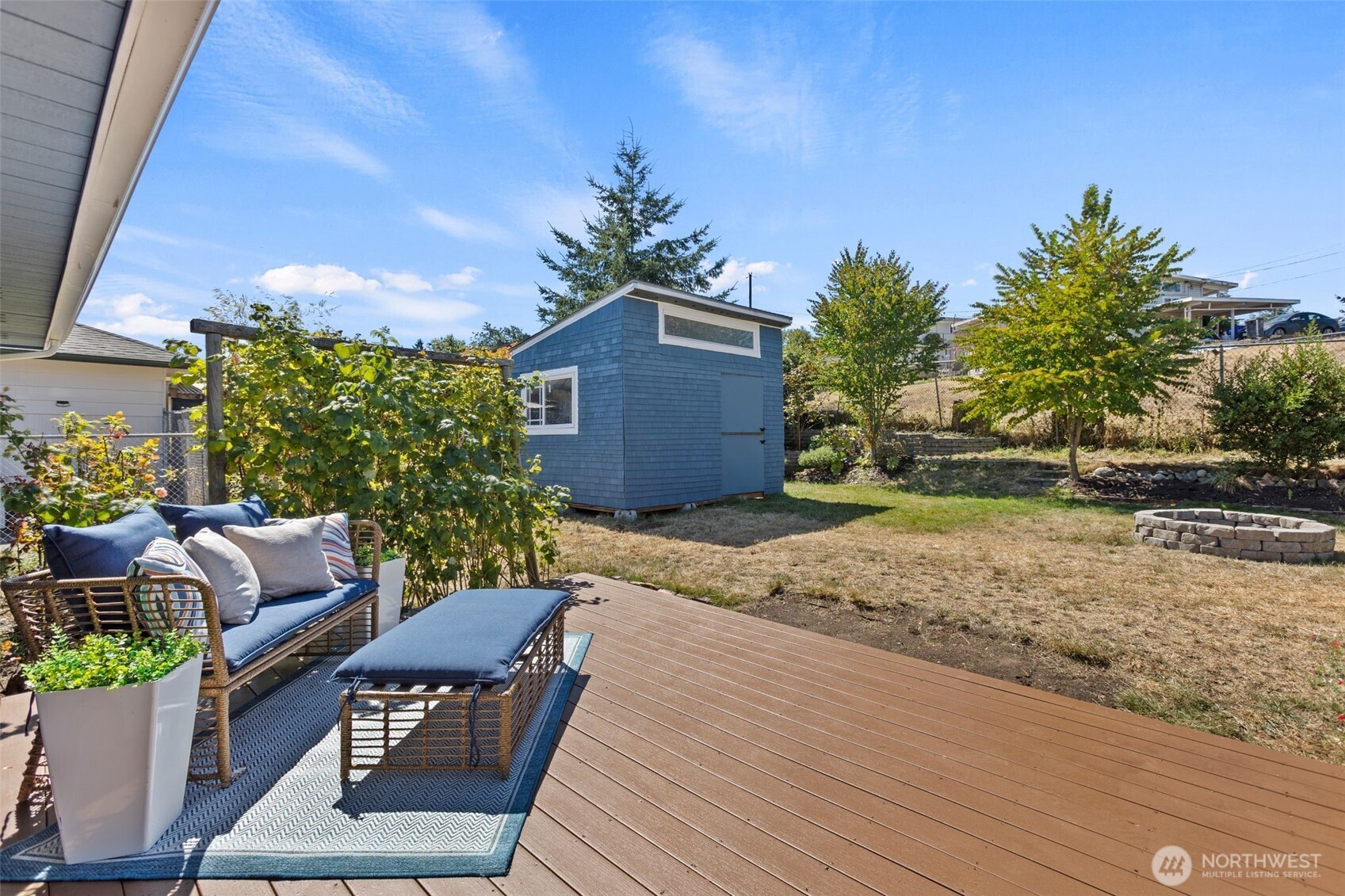 216 Bridgeway Everett, WA 98201 - Photo 35 of 40 a view of outdoor space yard and patio