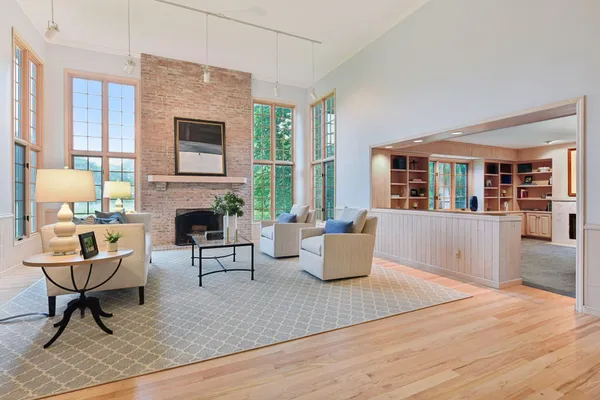 $1,695,000 | 461 Peavey Lane, Wayzata, MN 55391