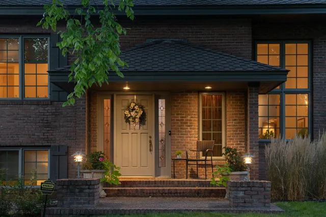 $1,775,000 | 461 Peavey Lane, Wayzata, MN 55391