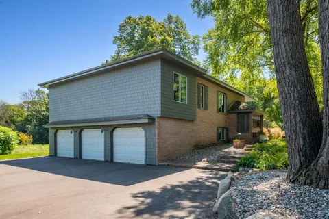 $1,775,000 | 461 Peavey Lane, Wayzata, MN 55391