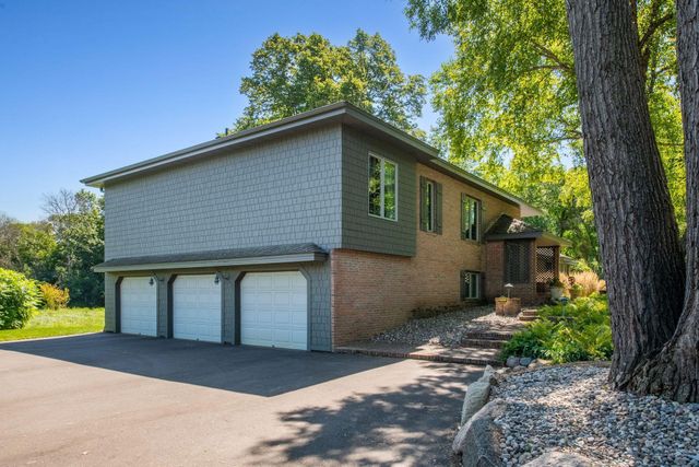$1,775,000 | 461 Peavey Lane, Wayzata, MN 55391