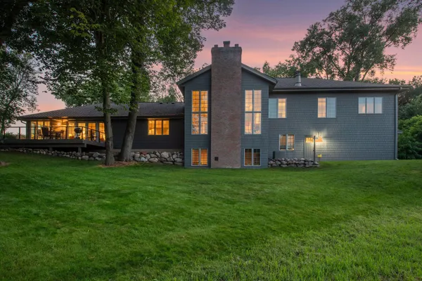 $1,695,000 | 461 Peavey Lane, Wayzata, MN 55391