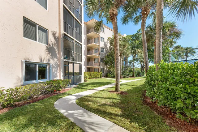$2,500 | 275 Palm Avenue, Unit A201, Jupiter, FL 33477
