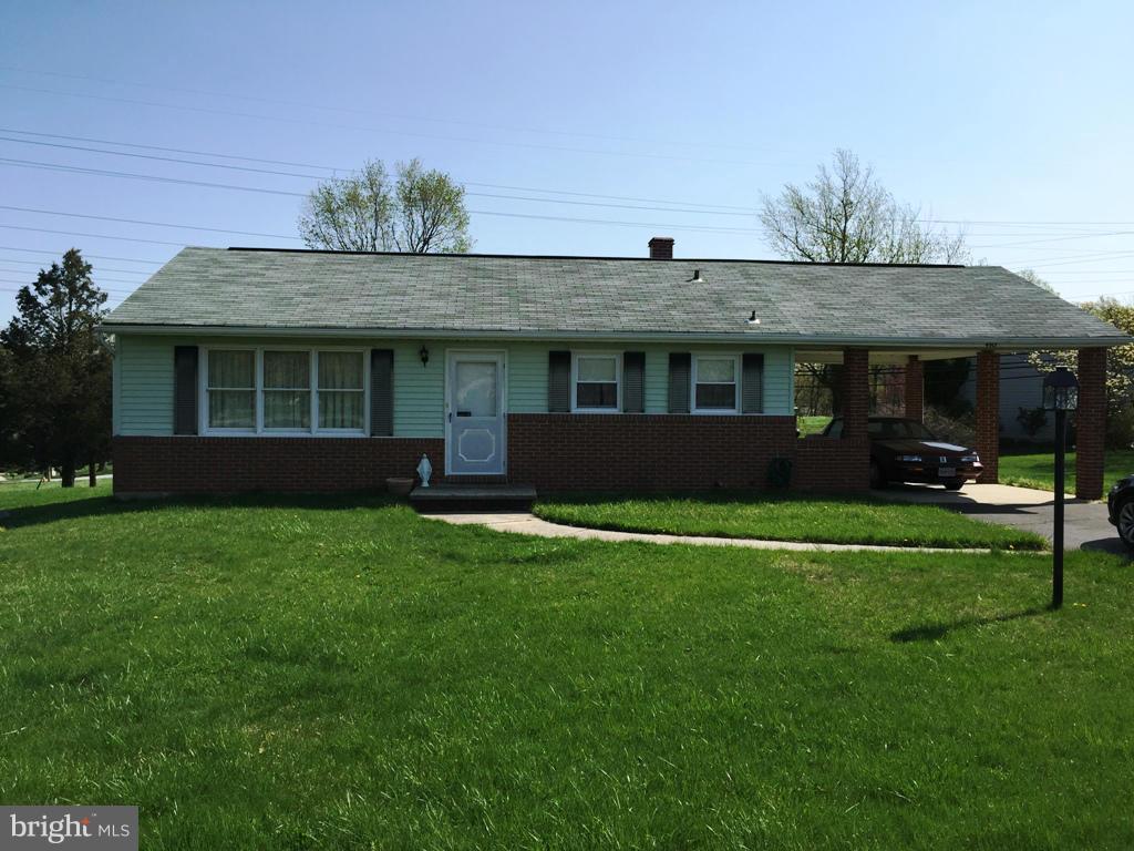 4901 Rollingtop Road Ellicott City, MD 21043 - Photo 15 of 15 Exterior (Front)