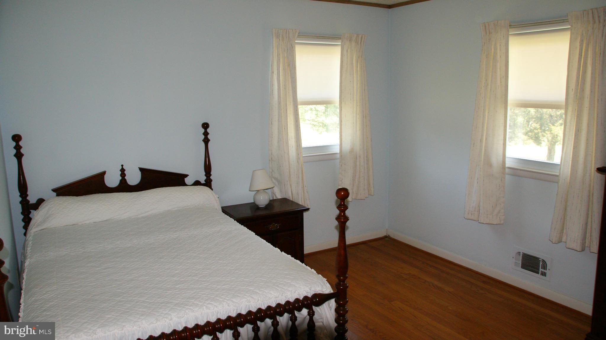4901 Rollingtop Road Ellicott City, MD 21043 - Photo 8 of 15 Bedroom (Master)