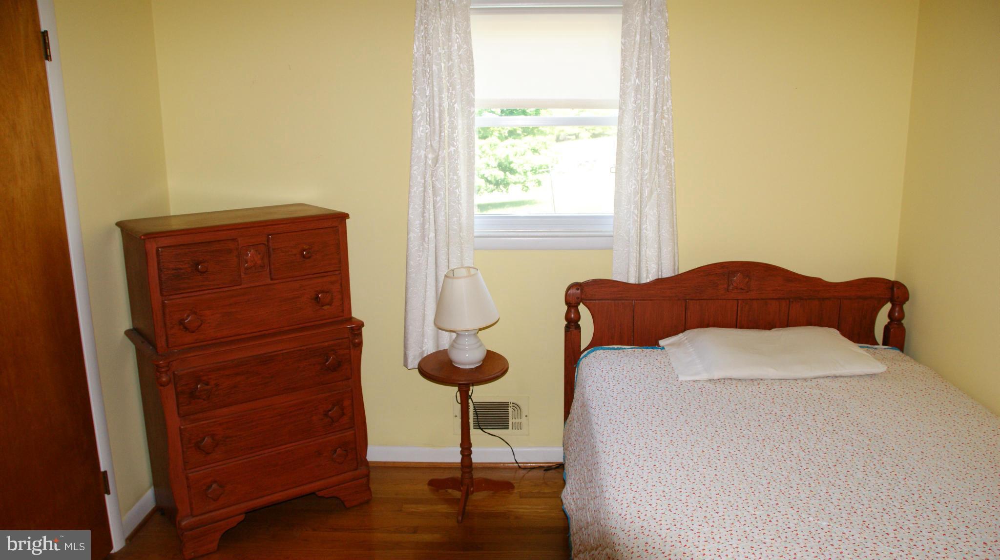 4901 Rollingtop Road Ellicott City, MD 21043 - Photo 10 of 15 2nd Bedroom