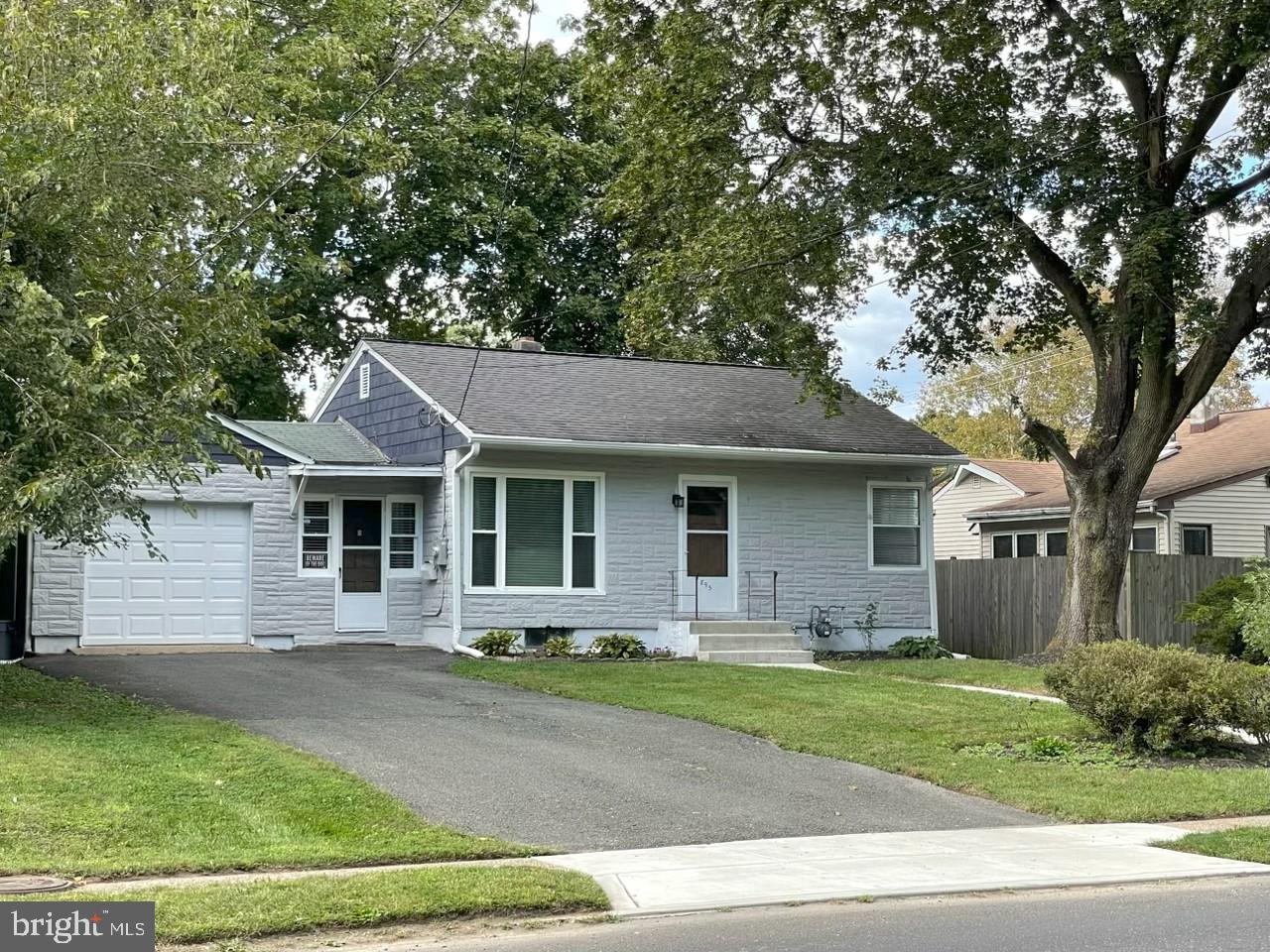 895 Lower Ferry Road Ewing, NJ 08628 - Photo 1 of 25