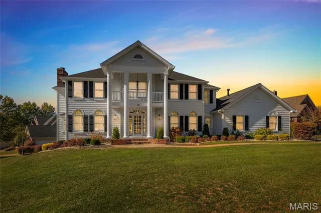 $1,085,000 | 50 Crocknaraw Lane, Weldon Spring, MO 63304