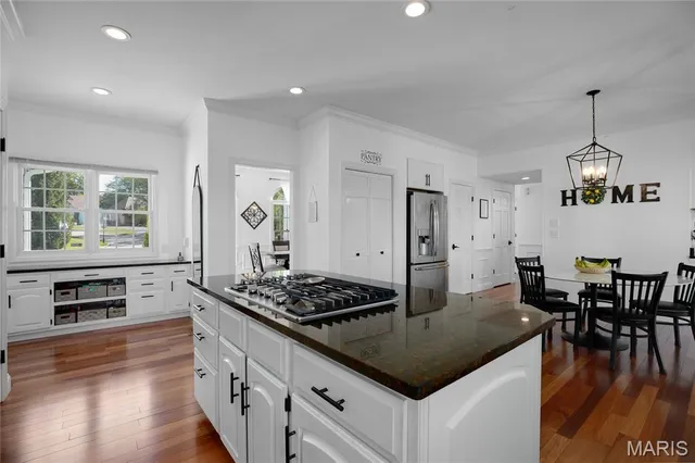 $1,085,000 | 50 Crocknaraw Lane, Weldon Spring, MO 63304