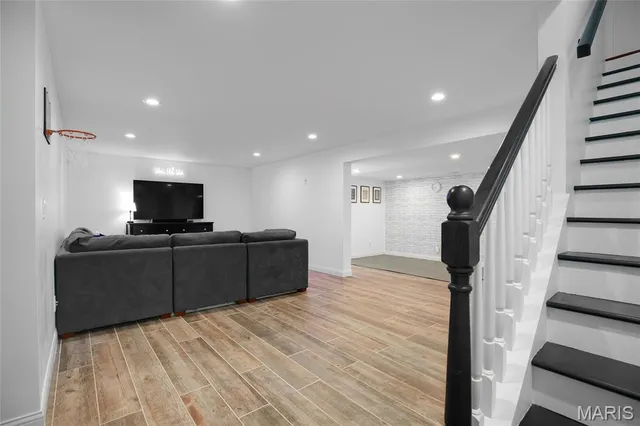 $1,085,000 | 50 Crocknaraw Lane, Weldon Spring, MO 63304