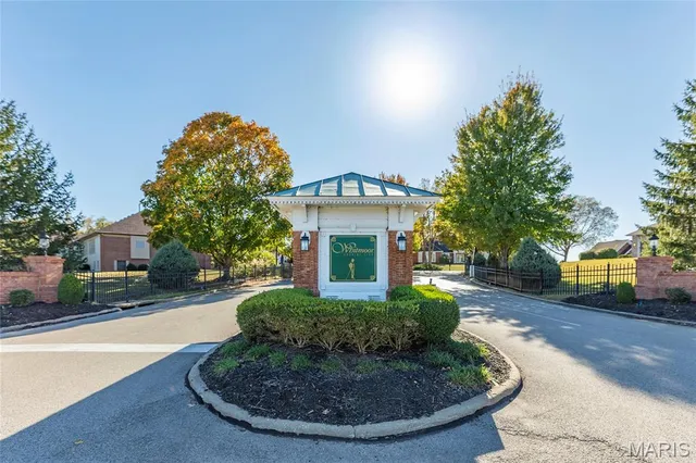 $1,085,000 | 50 Crocknaraw Lane, Weldon Spring, MO 63304