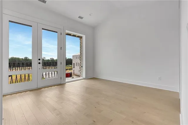 an empty room with closet