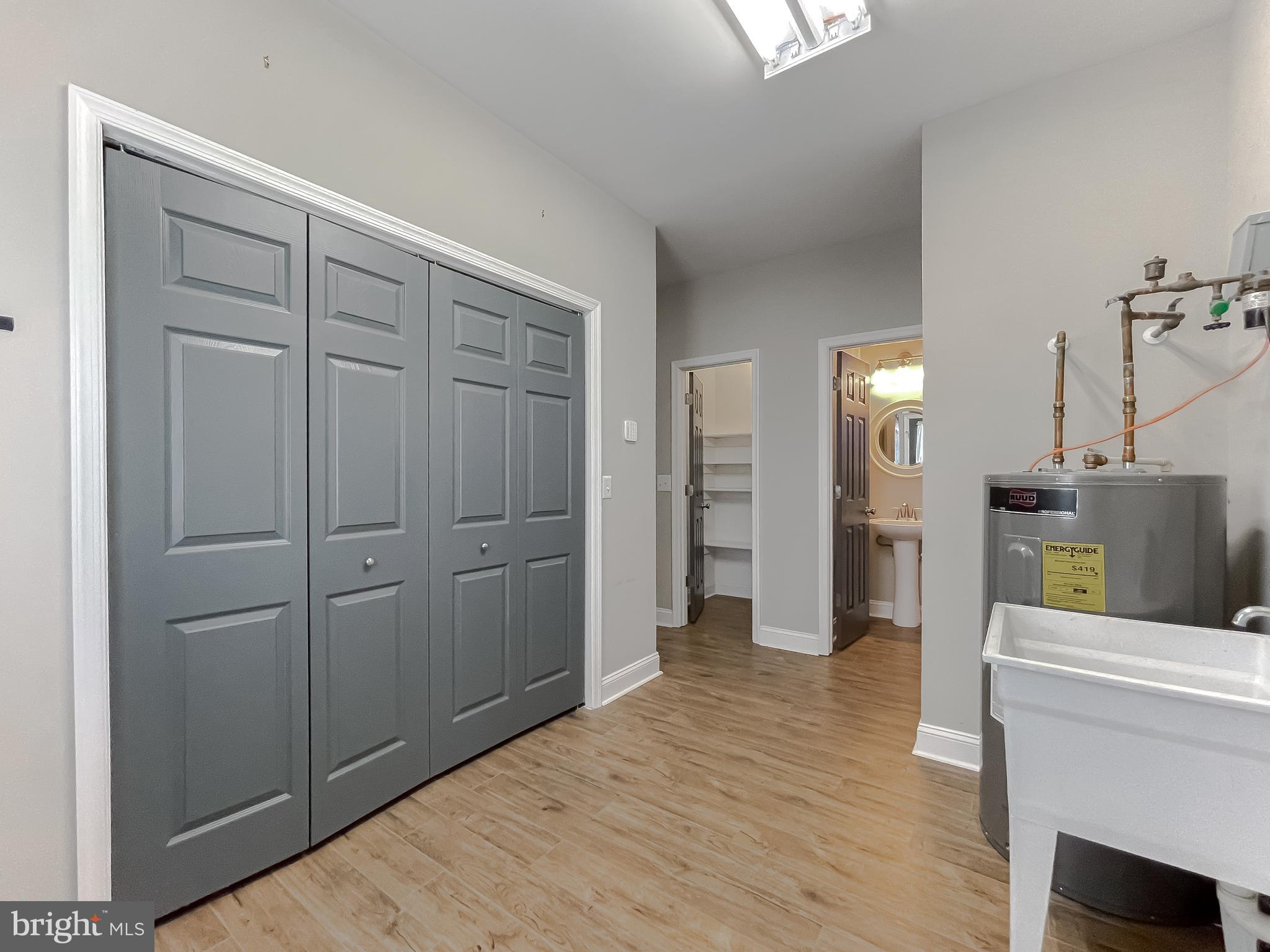 22030 Cartwright Road Leonardtown, MD 20650 - Photo 32 of 82 Mudroom storage