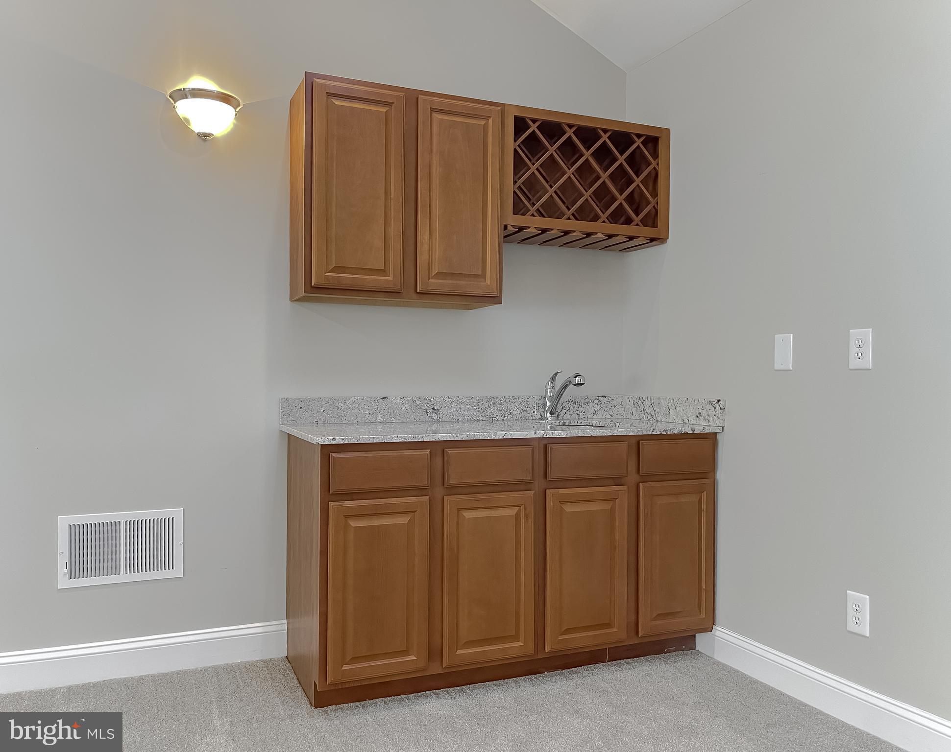 22030 Cartwright Road Leonardtown, MD 20650 - Photo 36 of 82 Wet bar