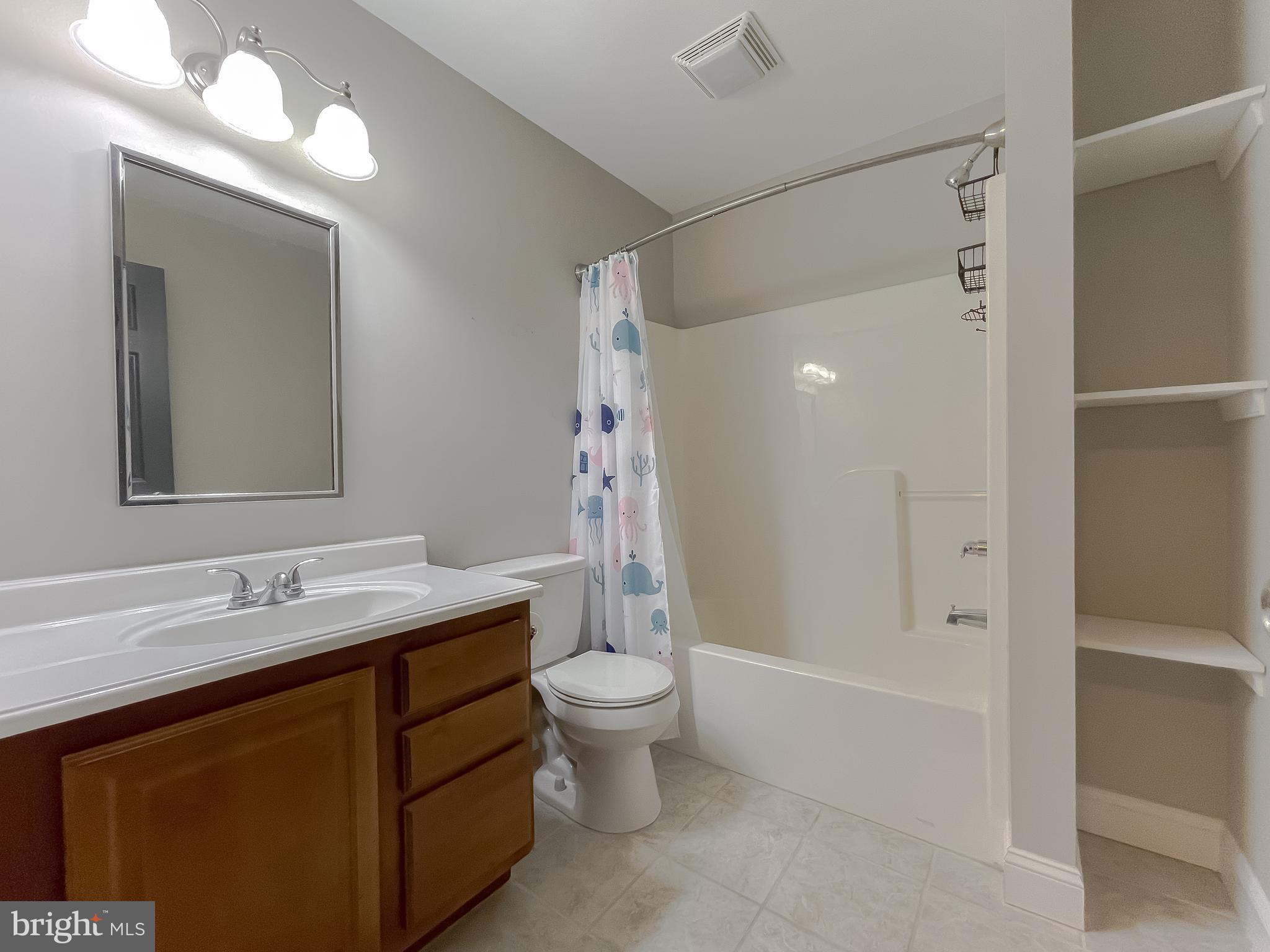 22030 Cartwright Road Leonardtown, MD 20650 - Photo 42 of 82 Upstairs bathroom #2