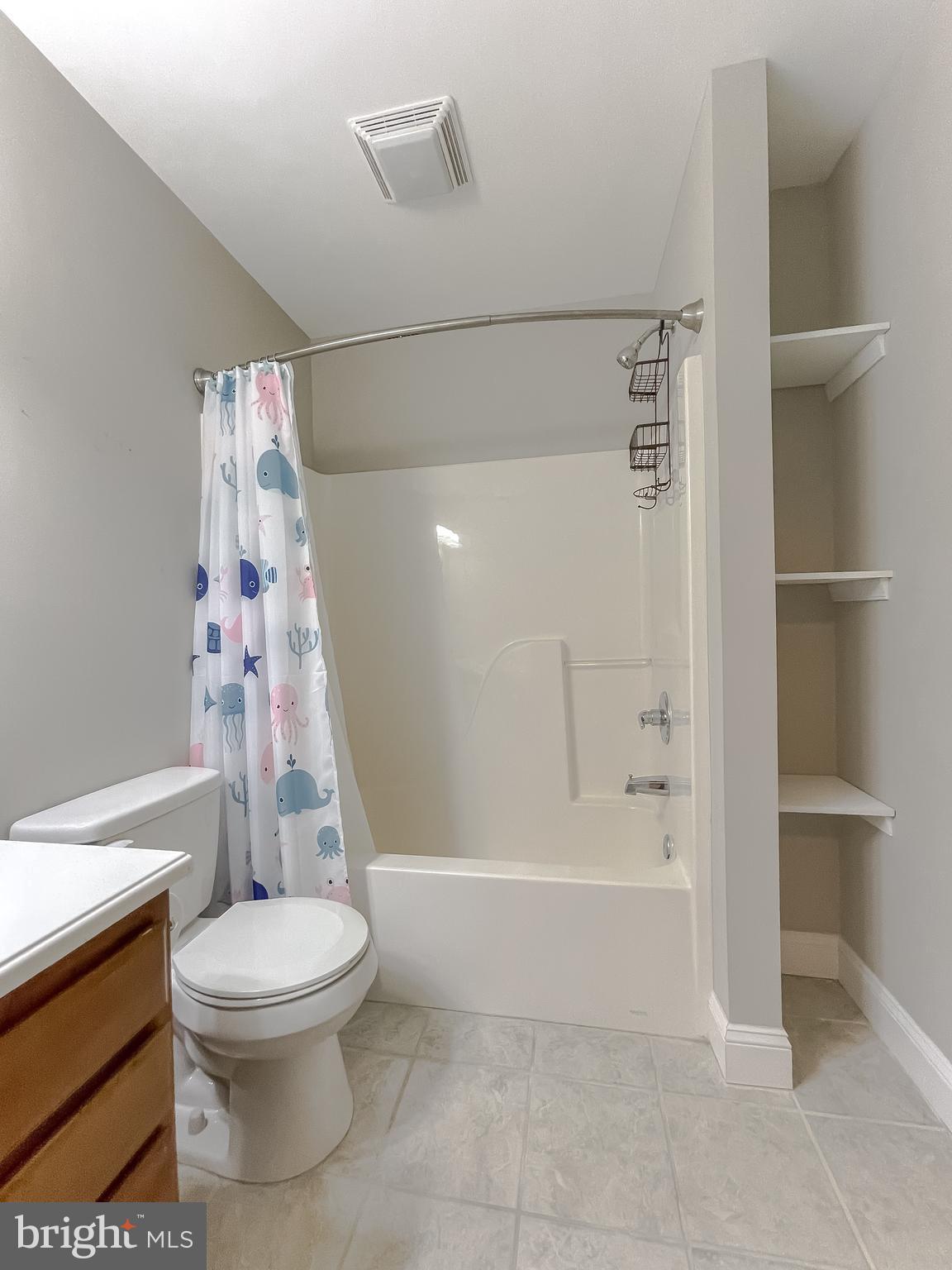 22030 Cartwright Road Leonardtown, MD 20650 - Photo 43 of 82 Upstairs bathroom #2