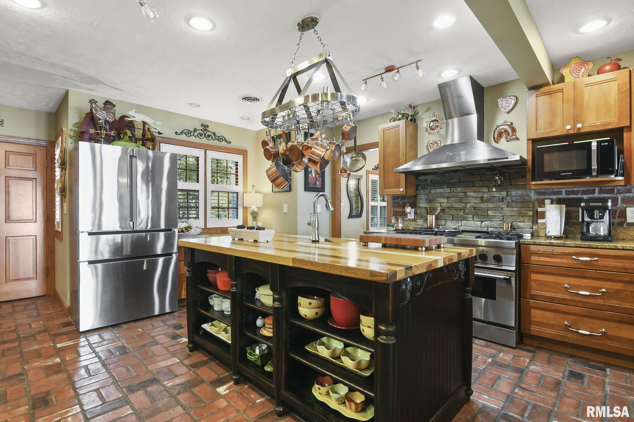 100 South Fox Mill Springfield, IL 62712 - Photo 29 of 94 Gallery Image 29