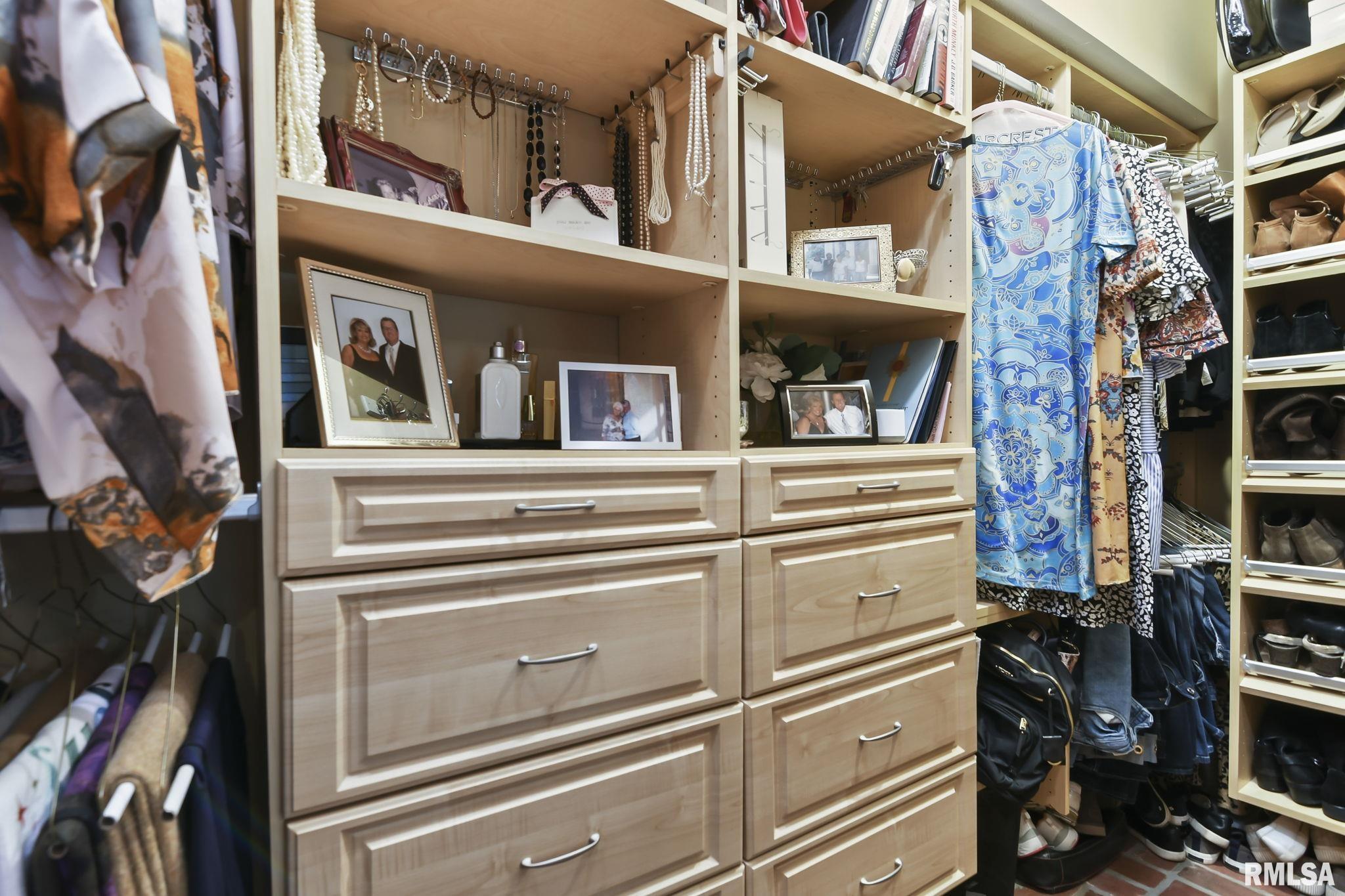 100 South Fox Mill Springfield, IL 62712 - Photo 44 of 94 Gallery Image 44