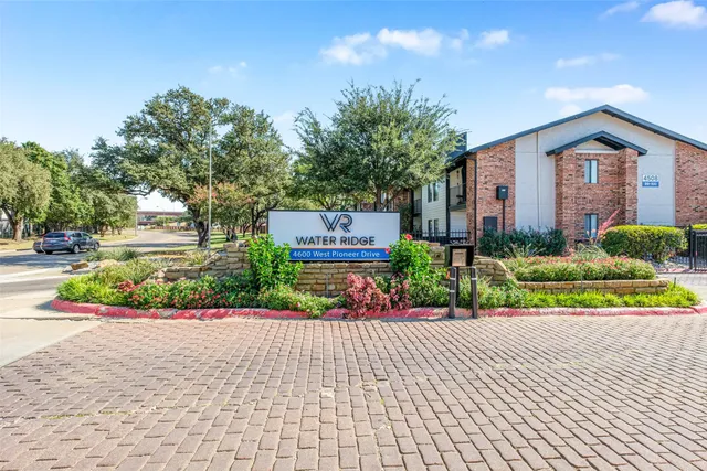 $1,003 | 4600 West Pioneer Drive, Unit 17, Irving, TX 75061