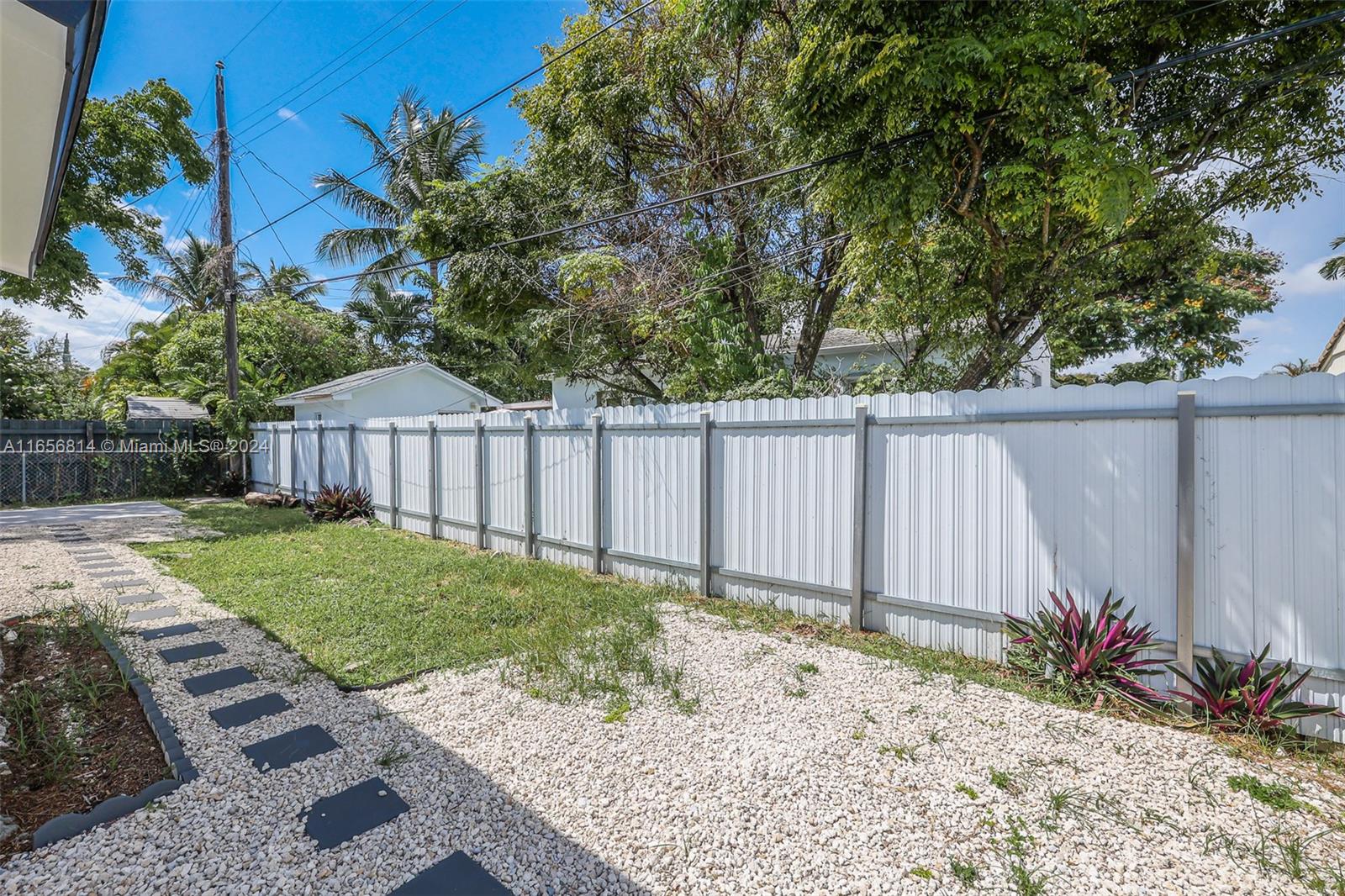 2141 Southwest 16th Street Miami, FL 33145 - Photo 45 of 56