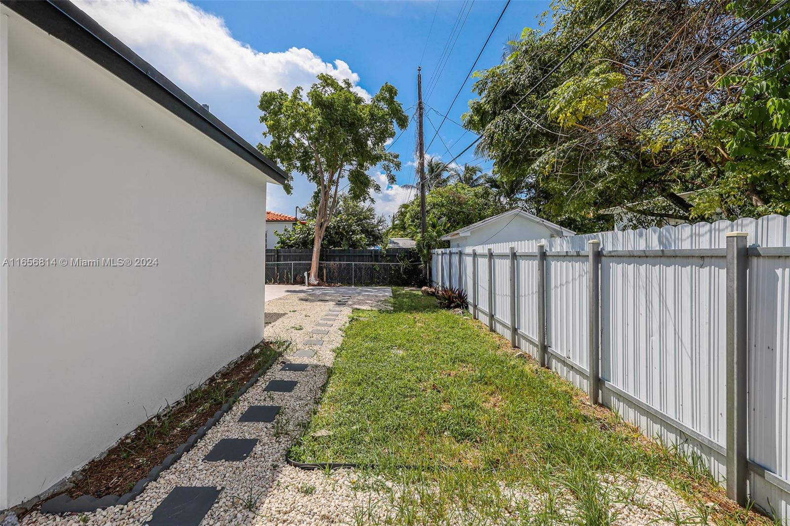 2141 Southwest 16th Street Miami, FL 33145 - Photo 46 of 56