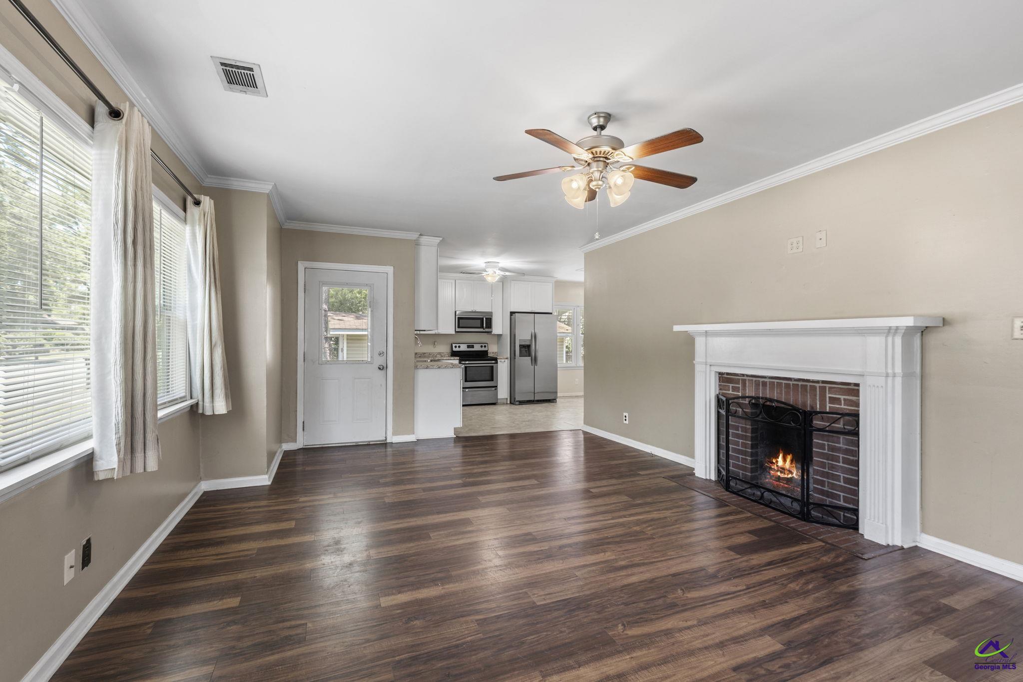130 South Pleasant Hill Road Warner Robins, GA 31088 - Photo 5 of 26