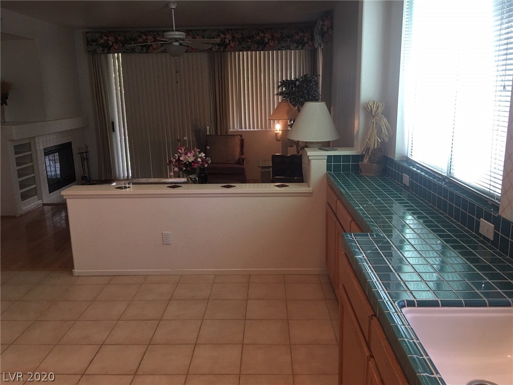 8327 San Ramon Drive Las Vegas, NV 89147 - Photo 19 of 46