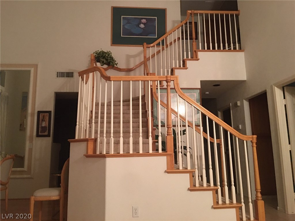 8327 San Ramon Drive Las Vegas, NV 89147 - Photo 7 of 46