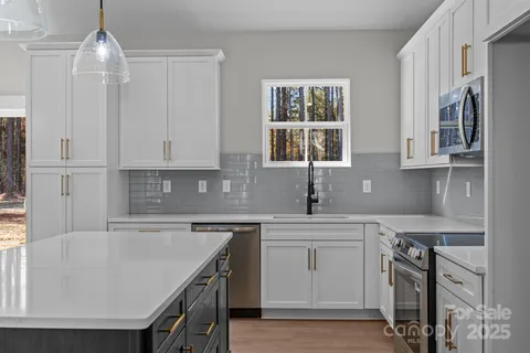 $529,900 | 2287 Lee Lawing Road, Lincolnton, NC 28092