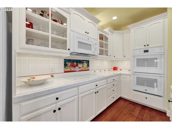 $1,500,000 | 2011 River Loop 1, Eugene, OR 97404