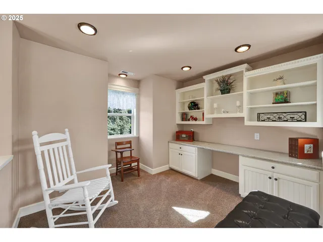 $1,500,000 | 2011 River Loop 1, Eugene, OR 97404