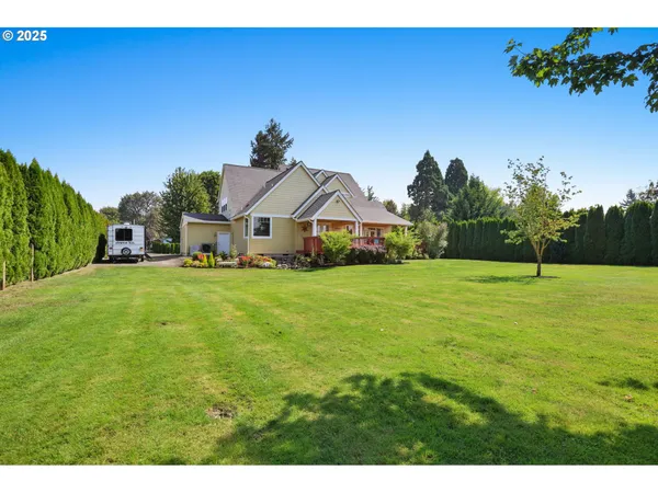 $1,500,000 | 2011 River Loop 1, Eugene, OR 97404