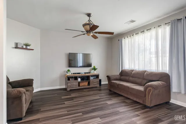 $399,900 | Undisclosed Address, Bakersfield, CA 93312