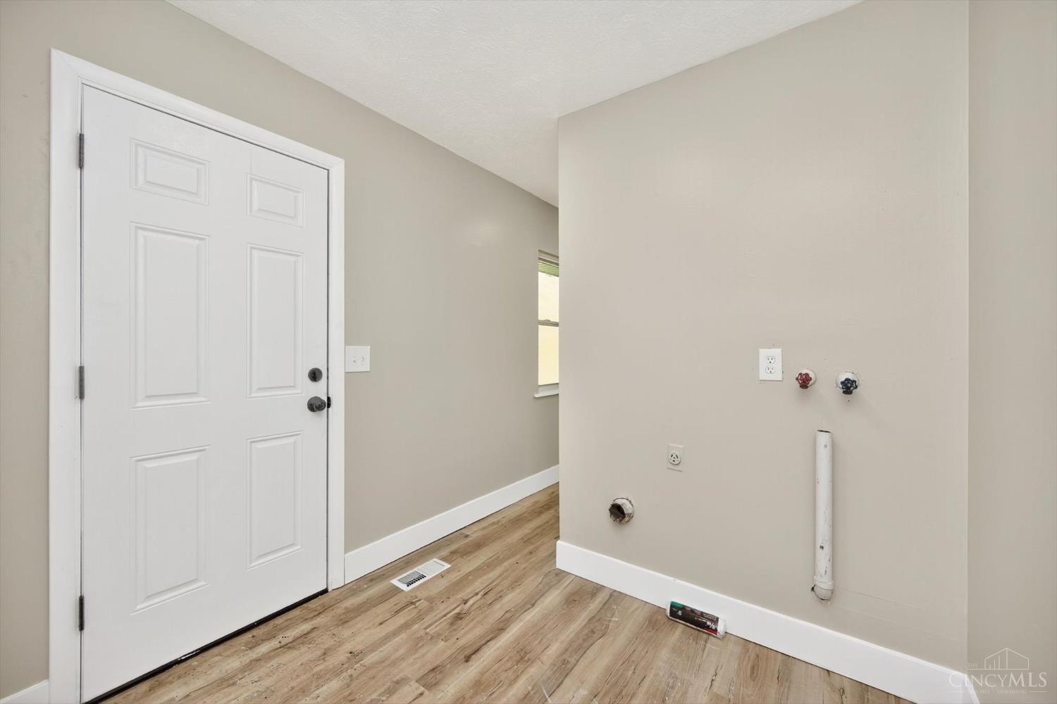 2418 Mack Road Fairfield, OH 45014 - Photo 22 of 33