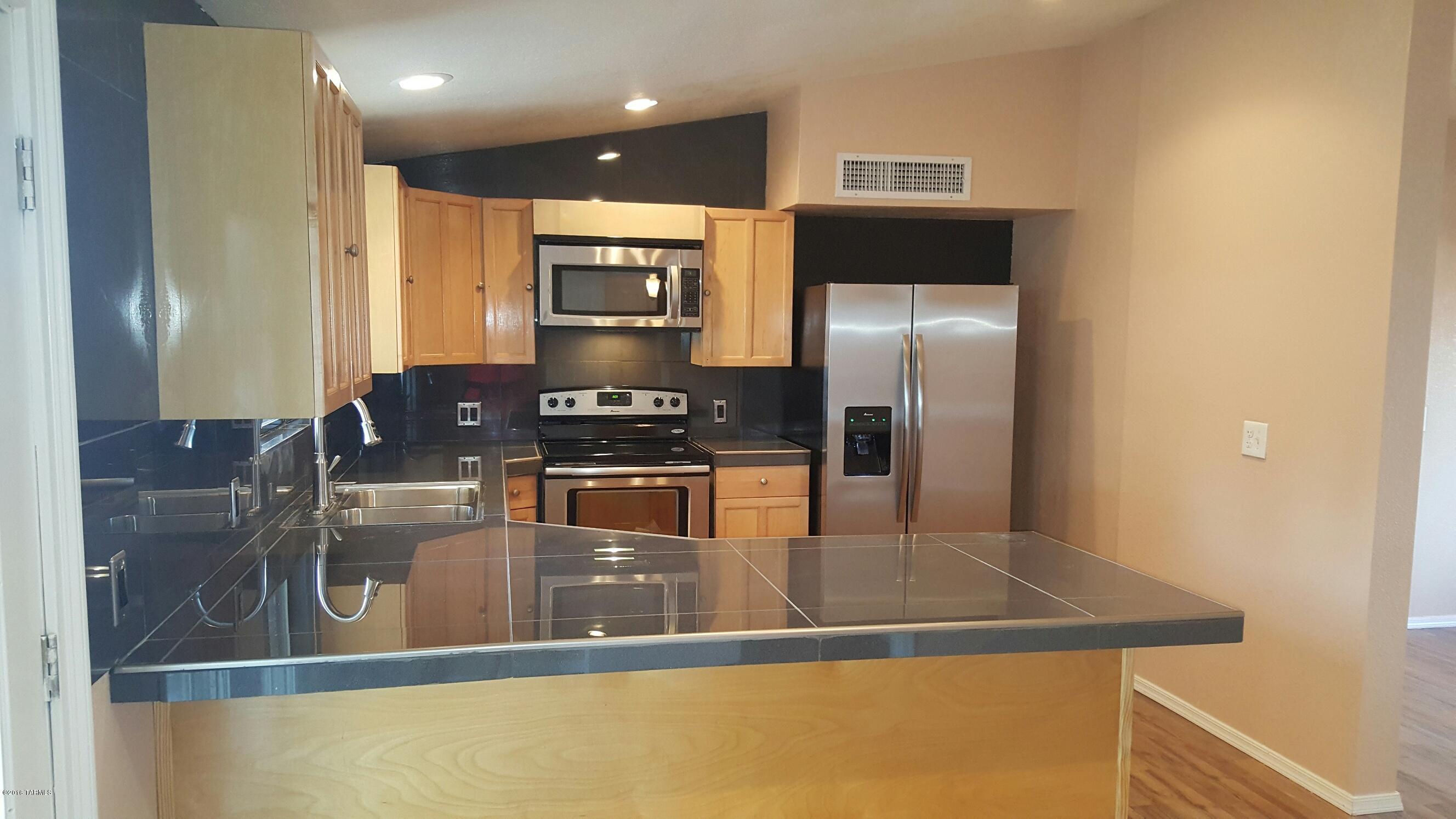 7579 North Rasmussen Avenue Tucson, AZ 85741 - Photo 9 of 21 Gallery Image 9