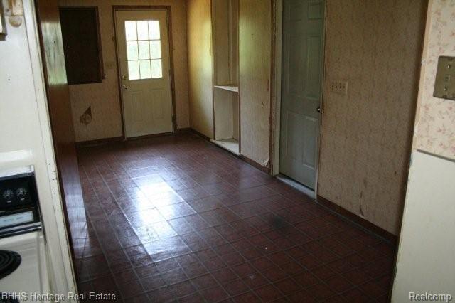 615 Devonshire Road Fowlerville, MI 48836 - Photo 8 of 20 Kitchen Area