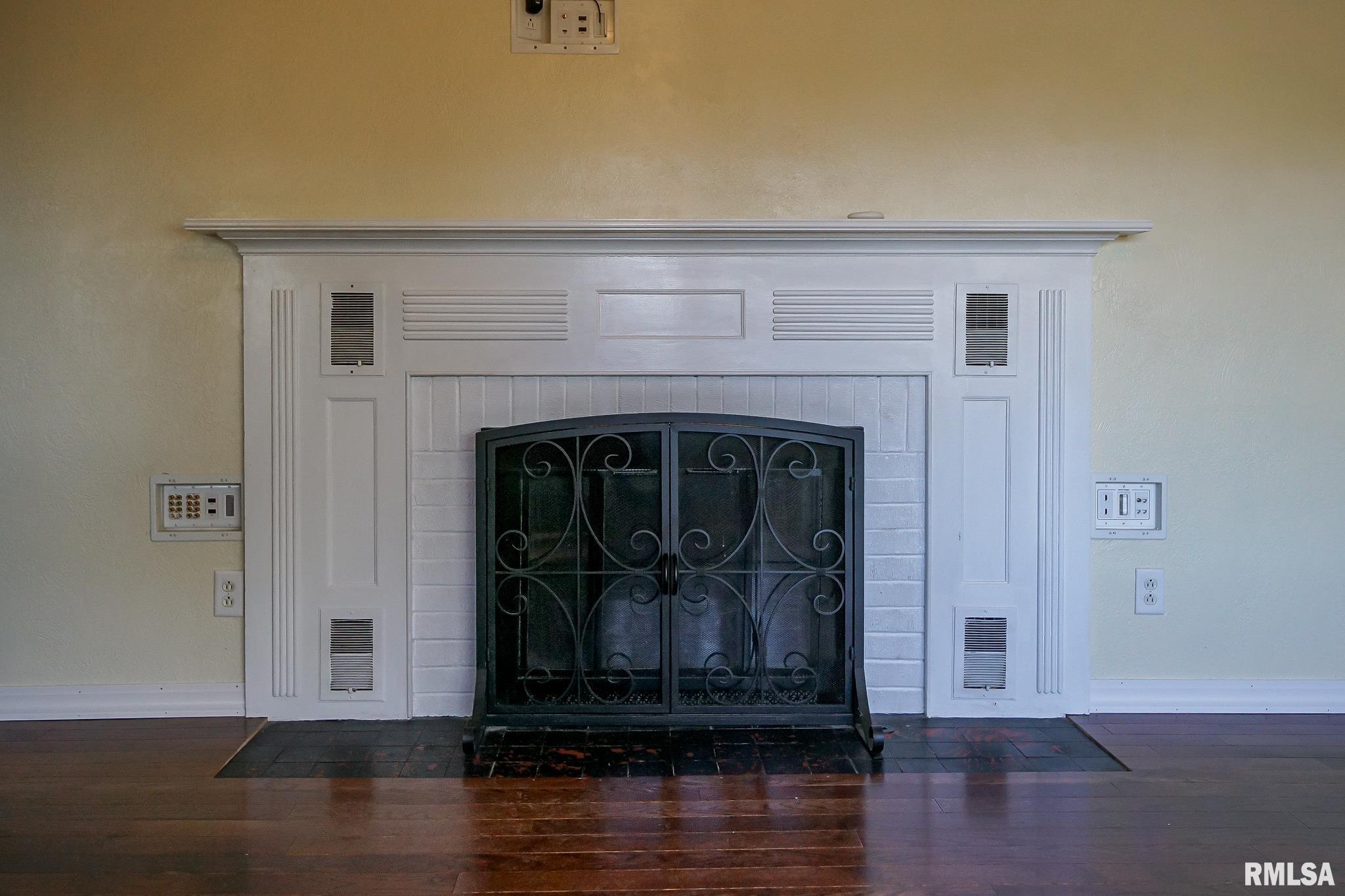 1634 West Alta Road Peoria, IL 61615 - Photo 7 of 63 Gallery Image 7
