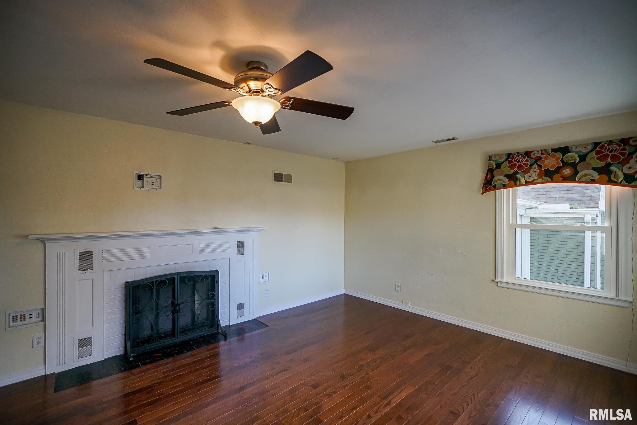 1634 West Alta Road Peoria, IL 61615 - Photo 10 of 63 Gallery Image 10