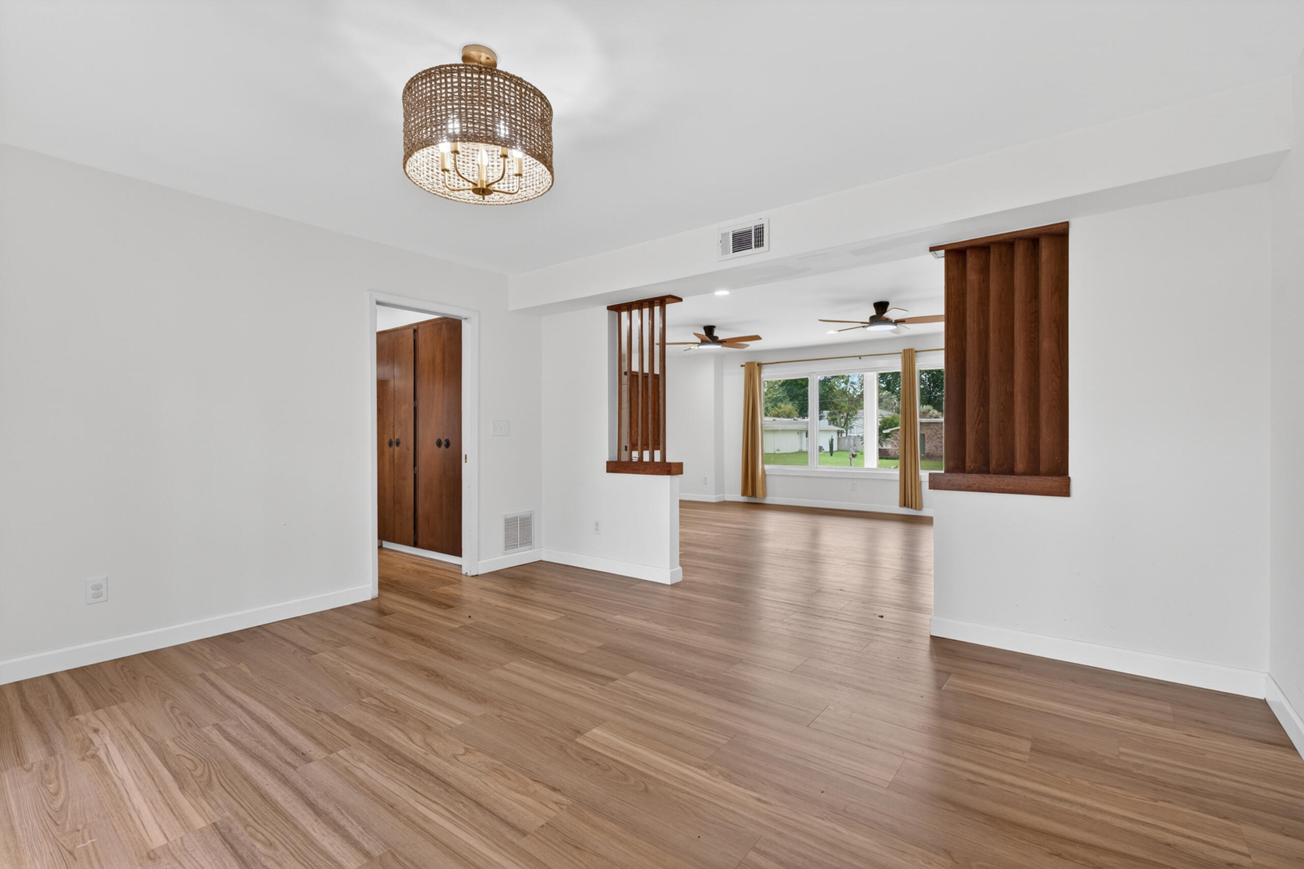 154 Country Club Road Shalimar, FL 32579 - Photo 11 of 39 013_152 Country Club-12