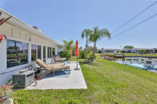 $408,000 | 1704 Danbury Drive, Sun City Center, FL 33573