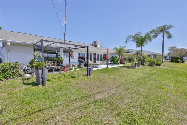 $408,000 | 1704 Danbury Drive, Sun City Center, FL 33573