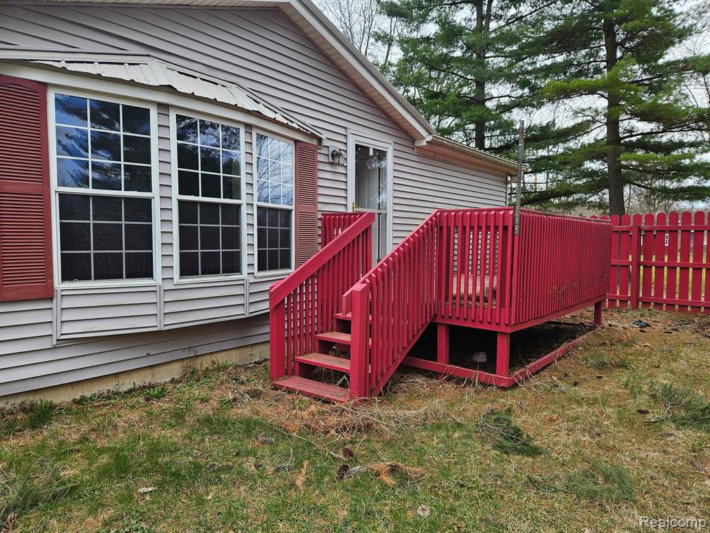 5875 Exchange Road Bancroft, MI 48414 - Photo 3 of 34
