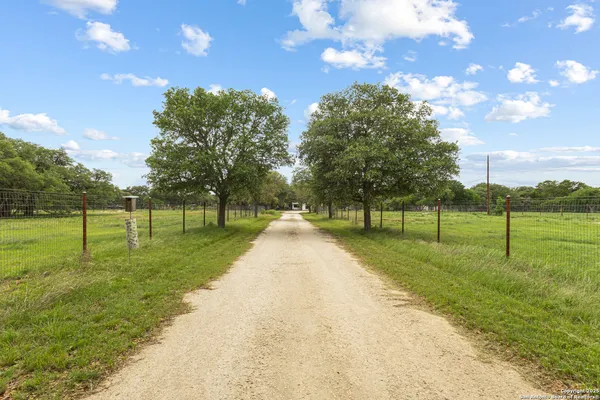 $1,780,000 | 31545 Meadow Creek Trail, Fair Oaks Ranch, TX 78015